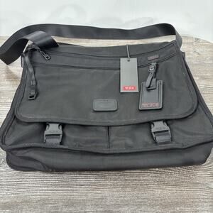 TUMI Subaru FXT Ballistic Nylon Messenger Travel Bag Laptop 12x15x3